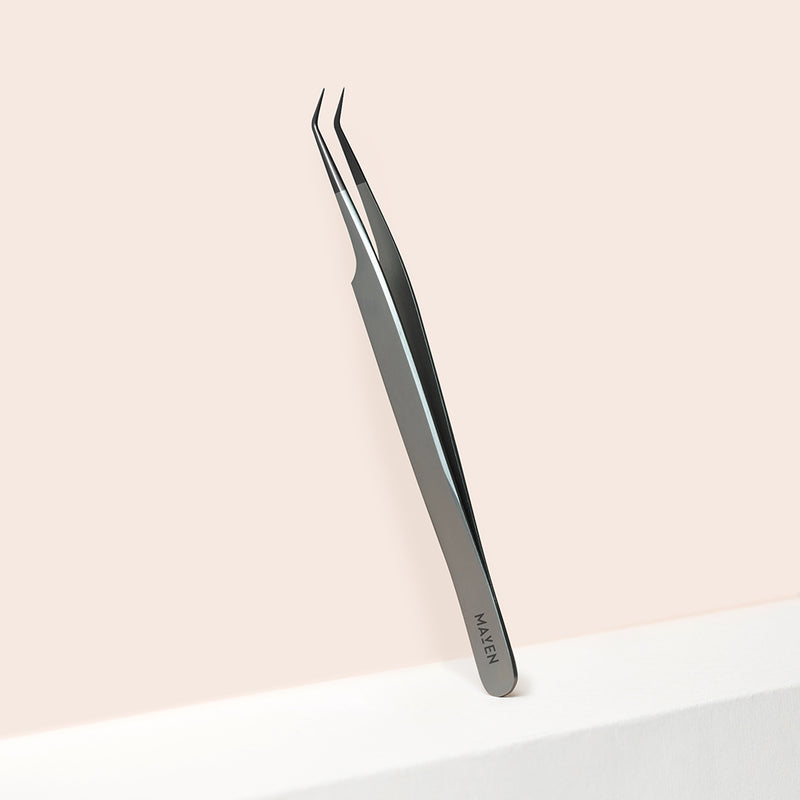 Onyx - Curved Precision Tweezer