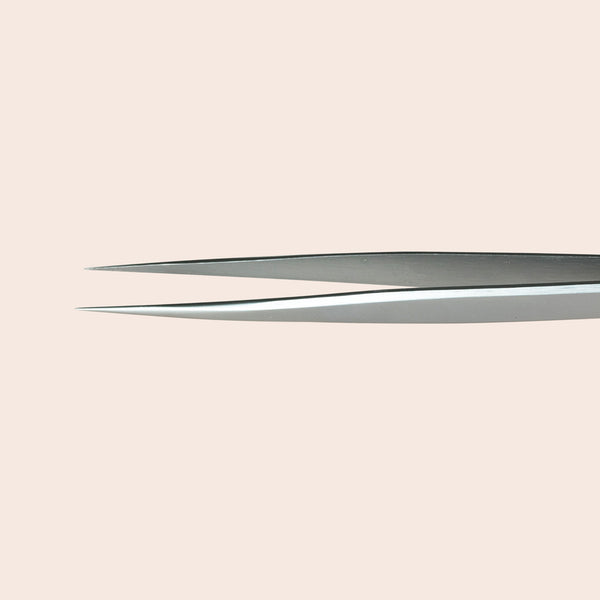 Satin - Skinny Straight Tweezer